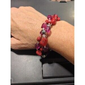 Red and purple chunky beaded stretch bracelet